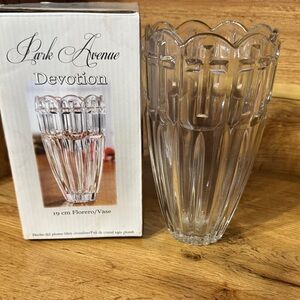 Pink Avenue Devotion Crystal Vase 7 1/2” Tall comes with box